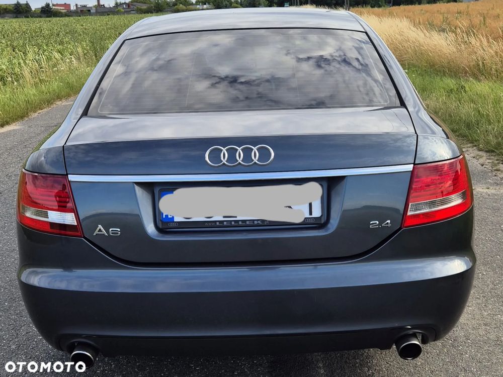 Audi A6 Limousine 2.4 - 6