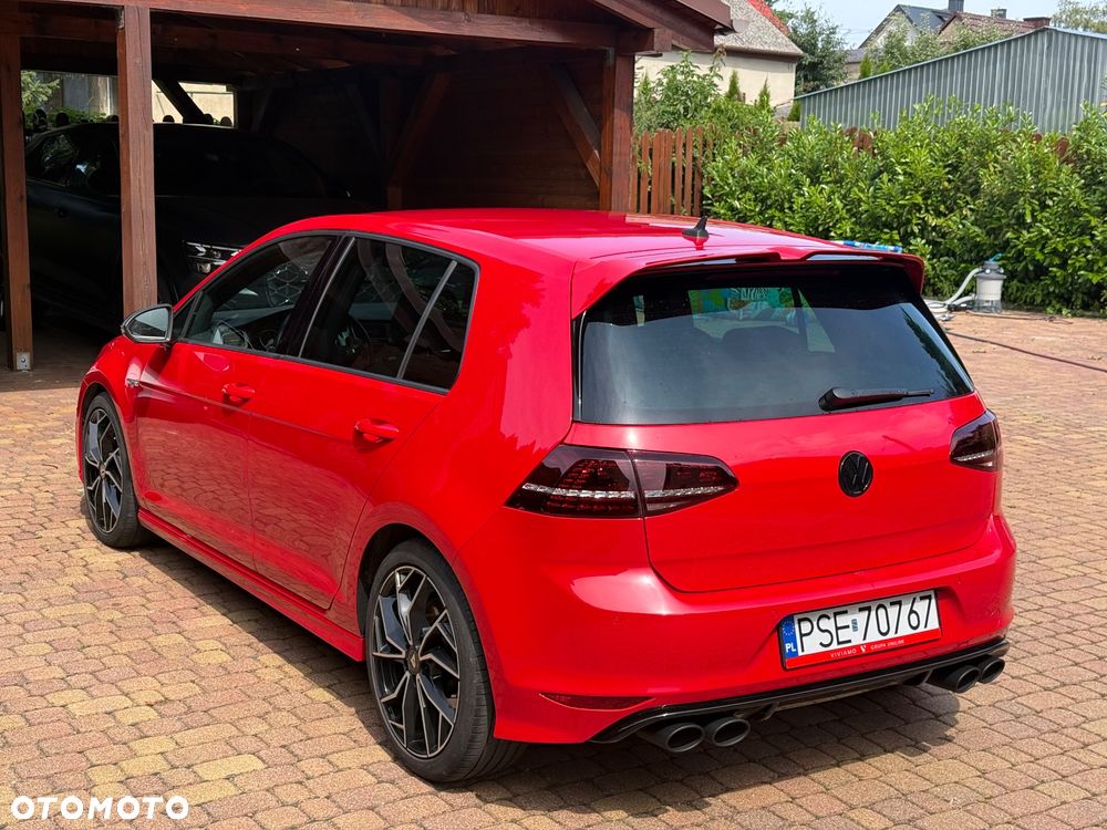 Volkswagen Golf - 6