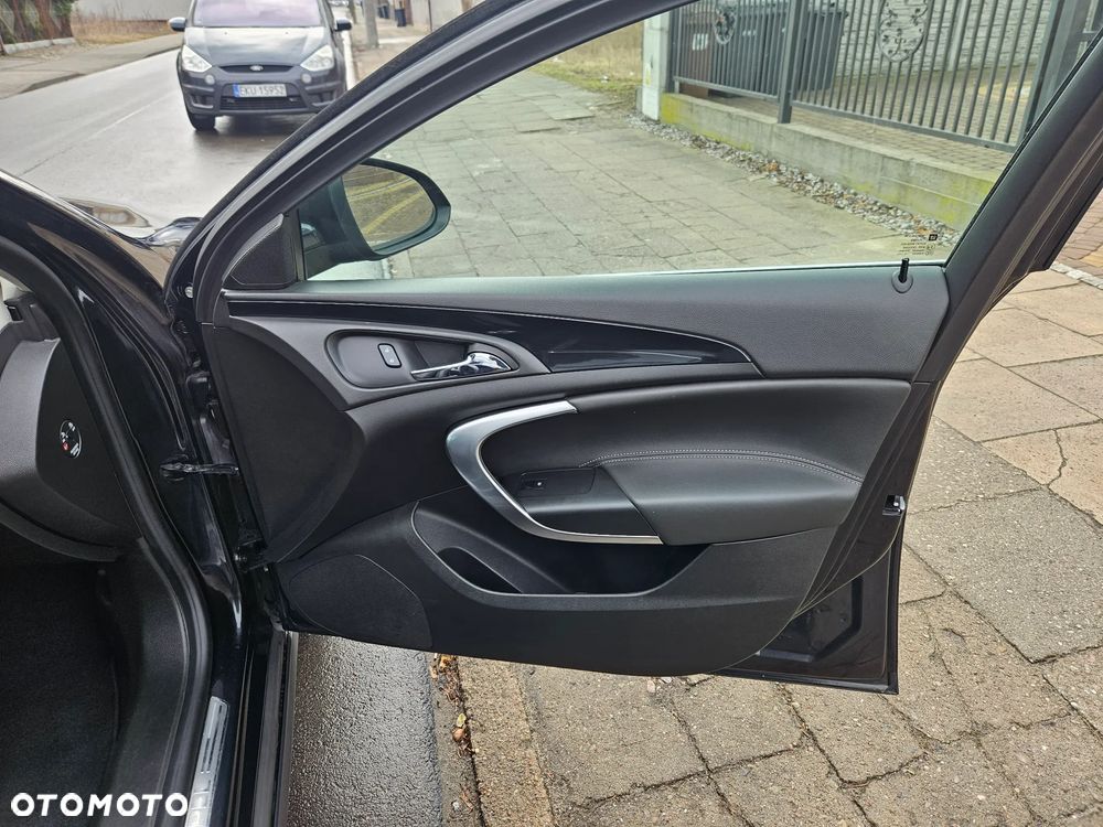 Opel Insignia - 15