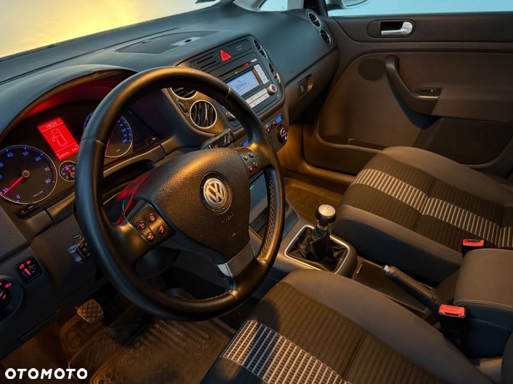 Volkswagen Golf Plus - 33