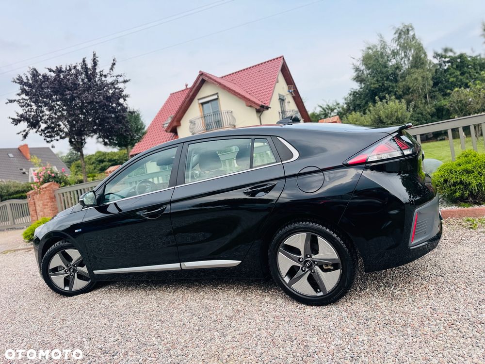 Hyundai IONIQ Hybrid 1.6 GDI Premium - 2