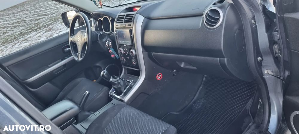 Suzuki Grand Vitara 1.9 DDIS Navi - 6