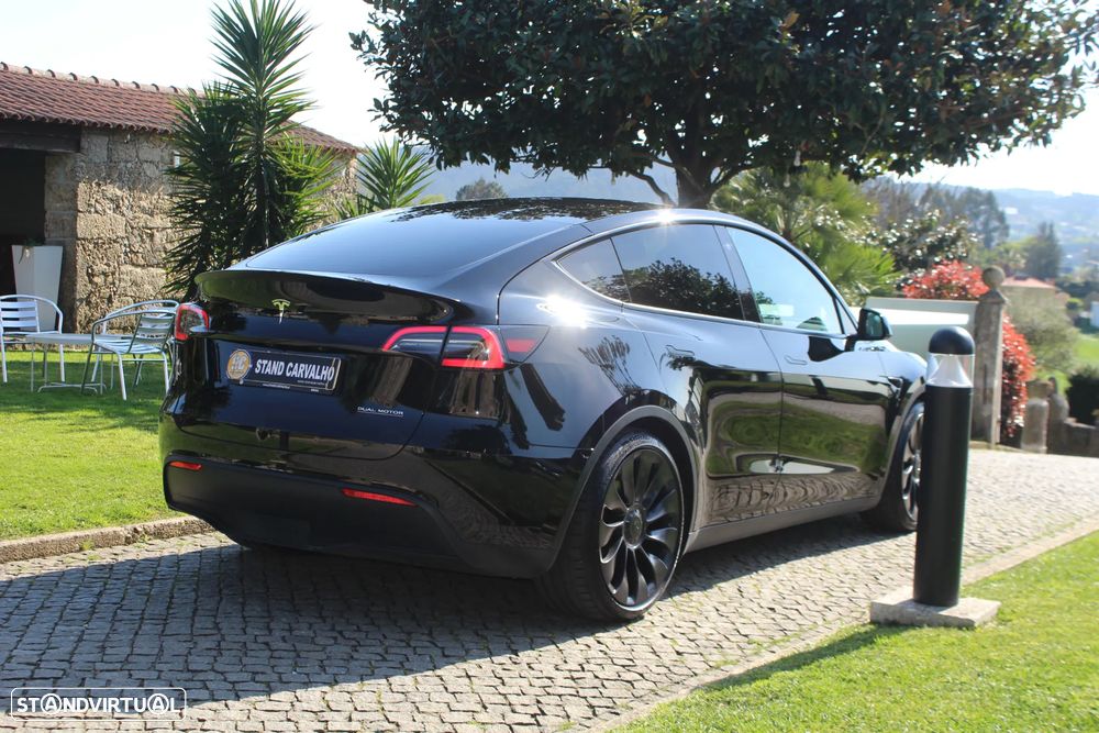 Tesla Model Y Performance Dual Motor AWD - 5