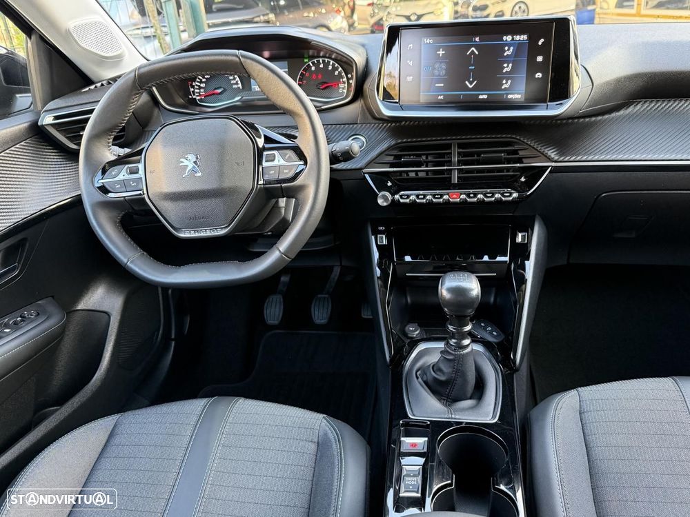 Peugeot 208 1.2 PureTech Allure - 31