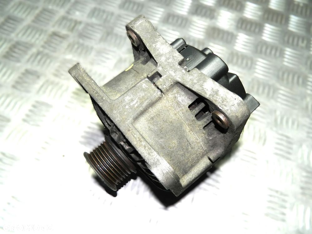 Grand Scenic II Scenic II Megane II Laguna II alternator 1.9 dCi 2.0 16V - 2