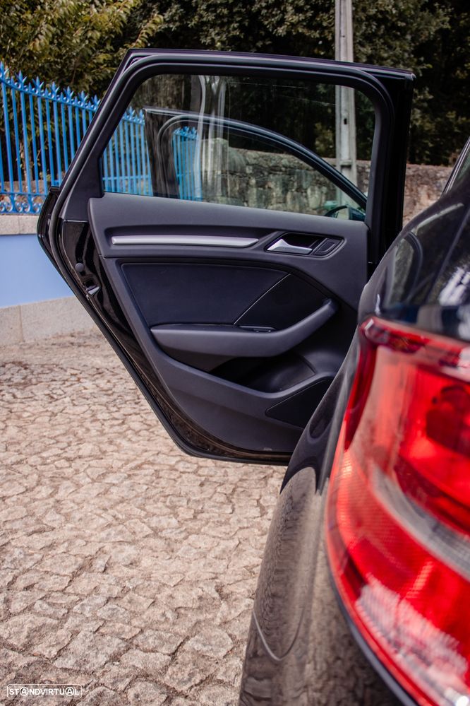 Audi A3 Sportback - 2