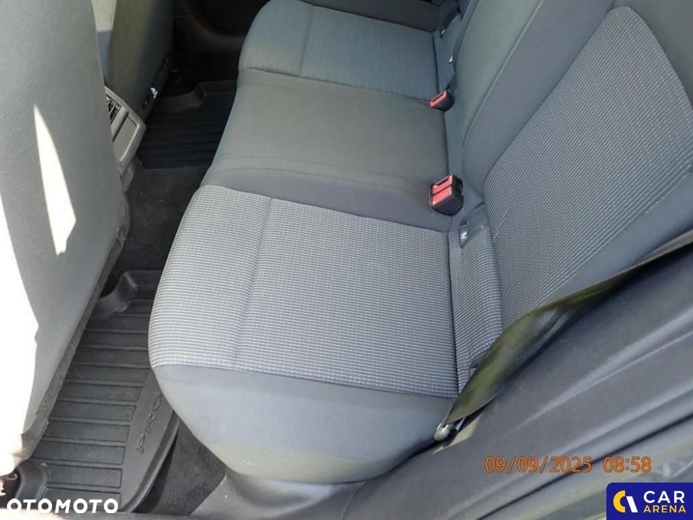 Volkswagen Golf - 18