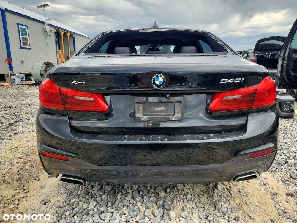 BMW Seria 5 540i xDrive - 6