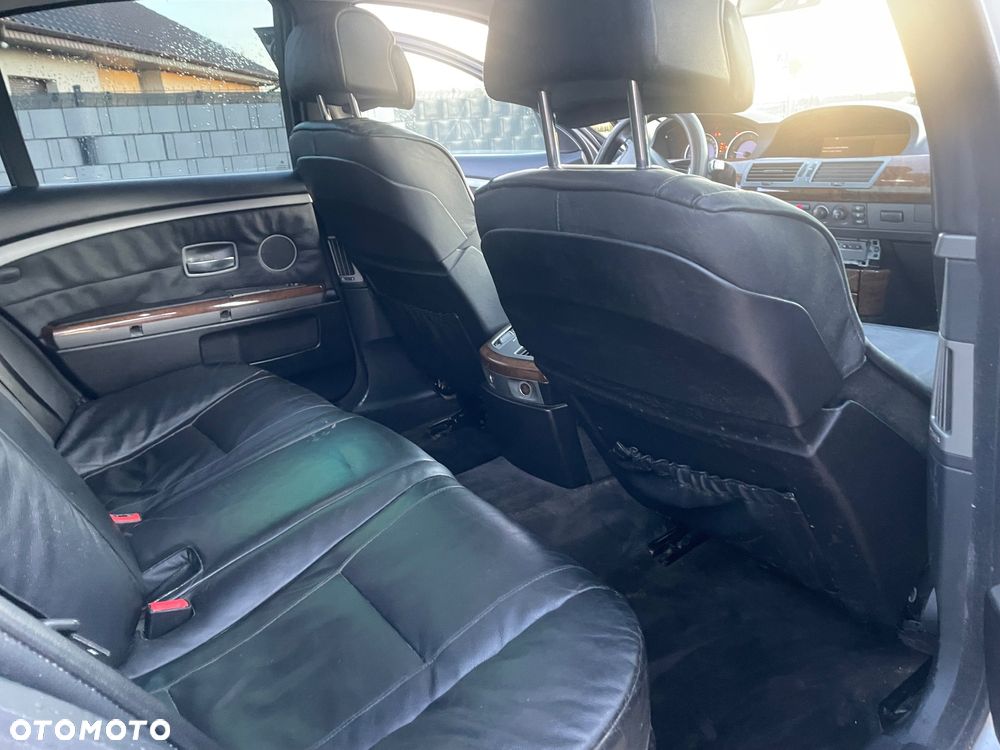 BMW Seria 7 - 11
