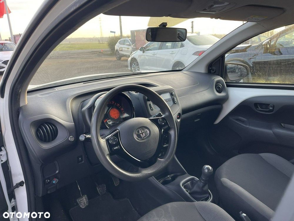 Toyota Aygo x - 7