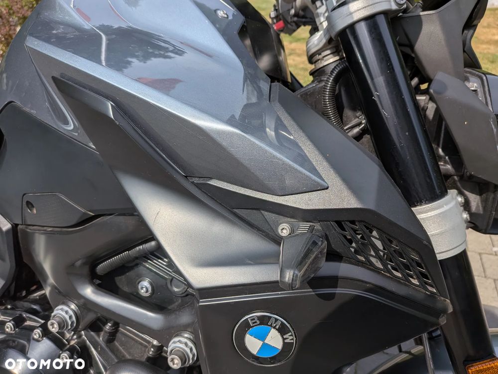BMW F - 13