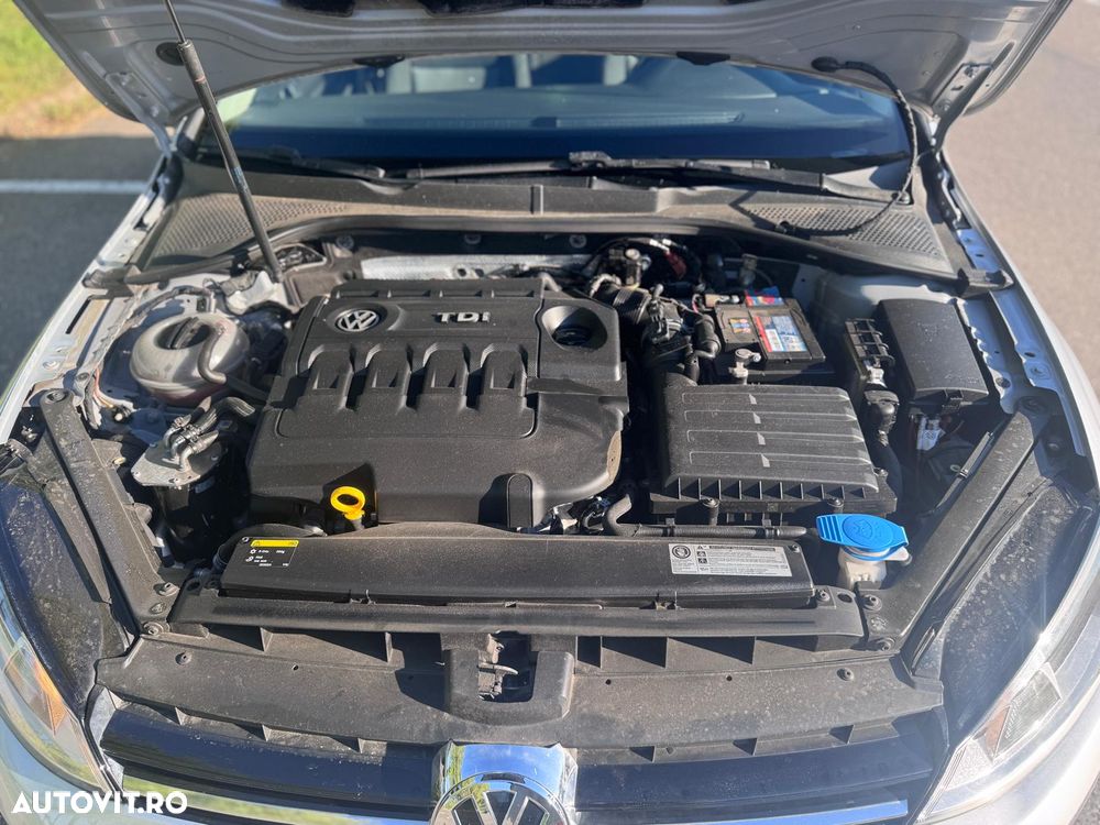 Volkswagen Golf 1.6 TDI BMT Comfortline - 8