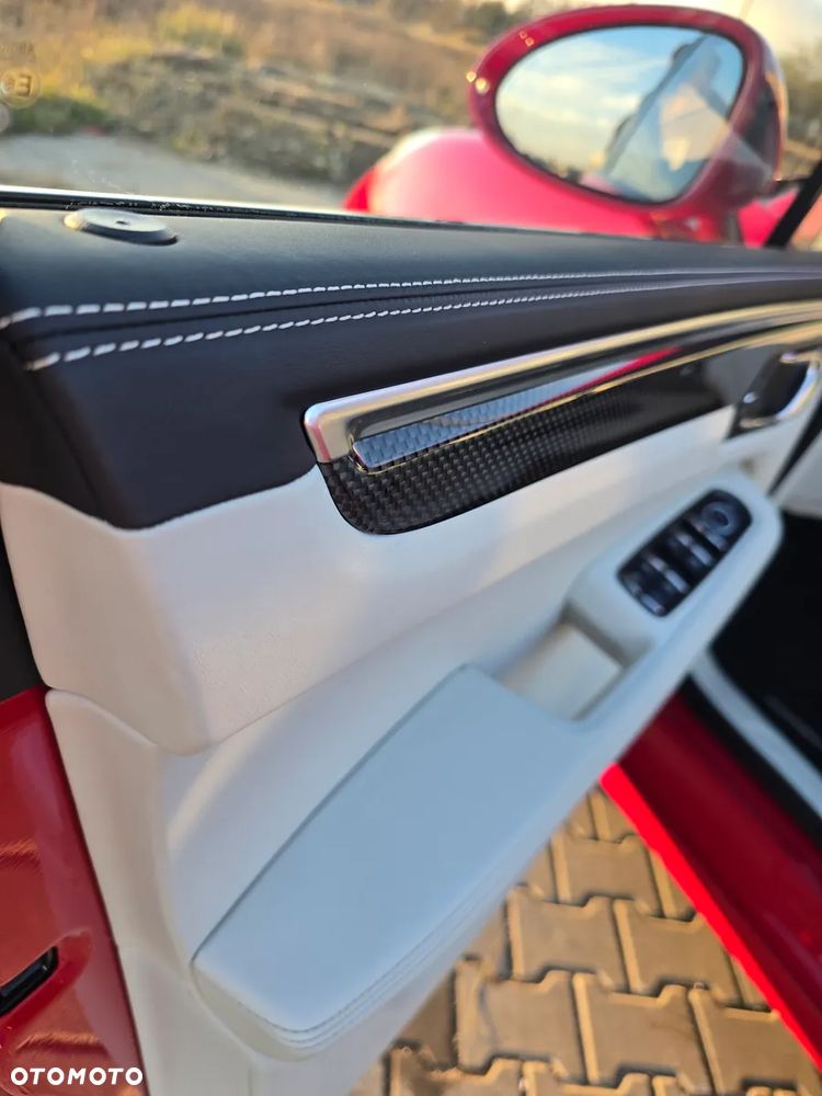 Porsche Macan T - 22