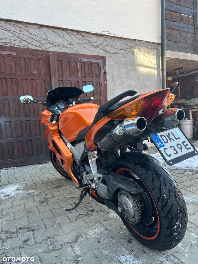 Honda VFR - 2