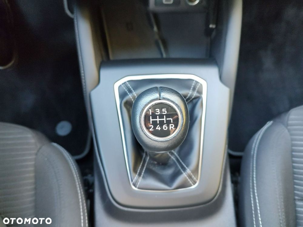 Ford Focus 1.0 EcoBoost Hybrid TITANIUM X - 20