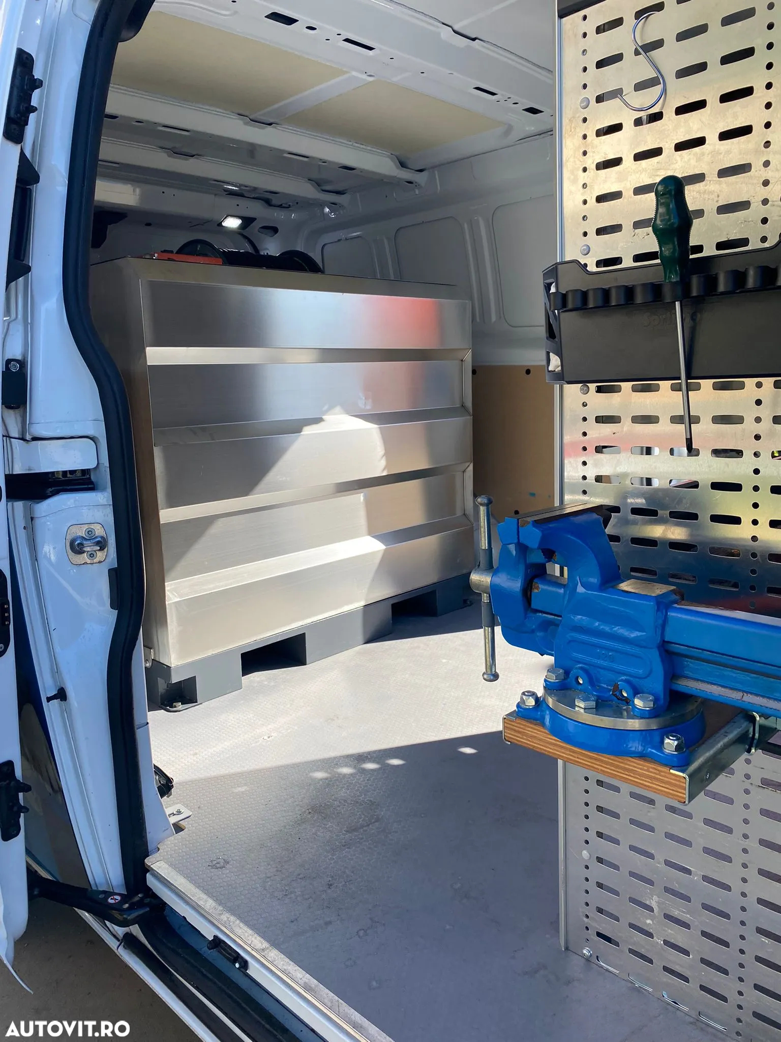 Ford Transit Custom DCIV 320 2.0 EcoBlue 170 CP L2H1 Trend Aut. - 7