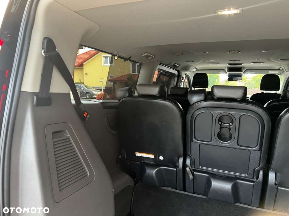 Ford Tourneo Custom - 30