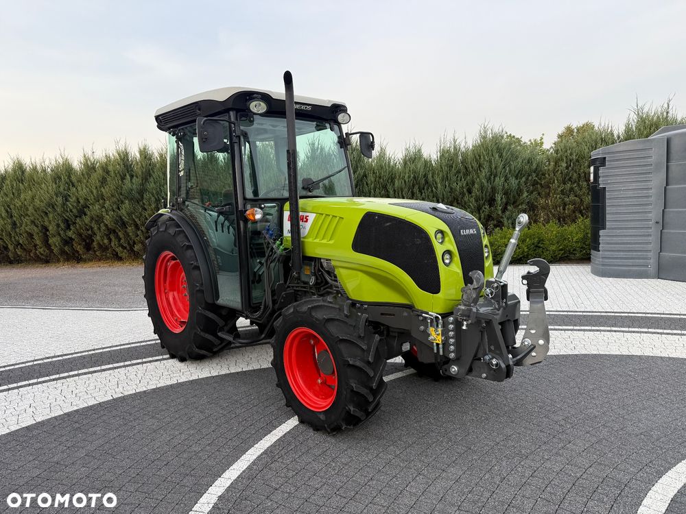 Claas Nexos 220VL - 4