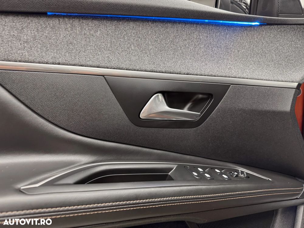 Peugeot 3008 1.2 PureTech Turbo S&S GT-Line - 24