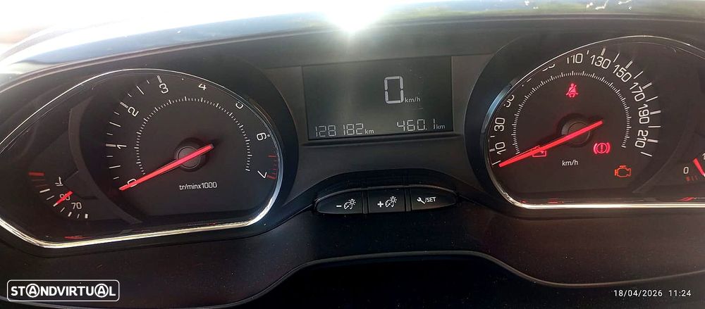 Peugeot 208 PureTech 82 Active - 11