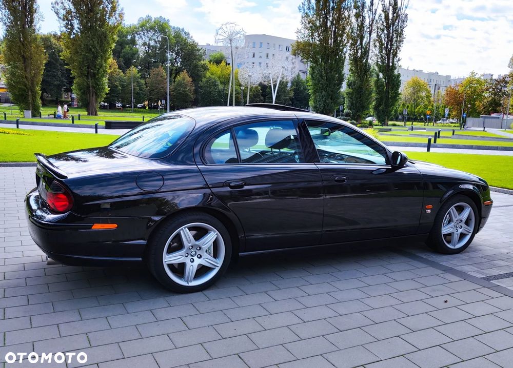 Jaguar S-Type - 9
