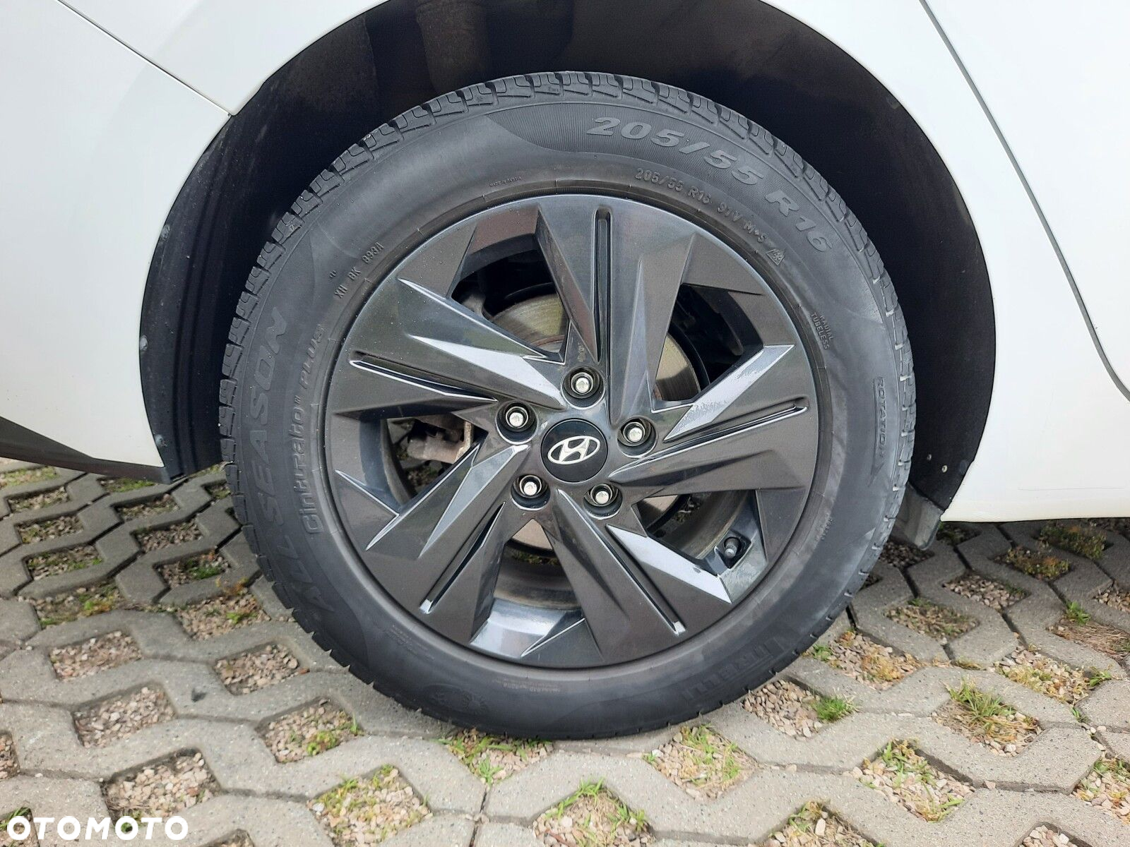 Hyundai Elantra 1.6 Smart CVT - 30