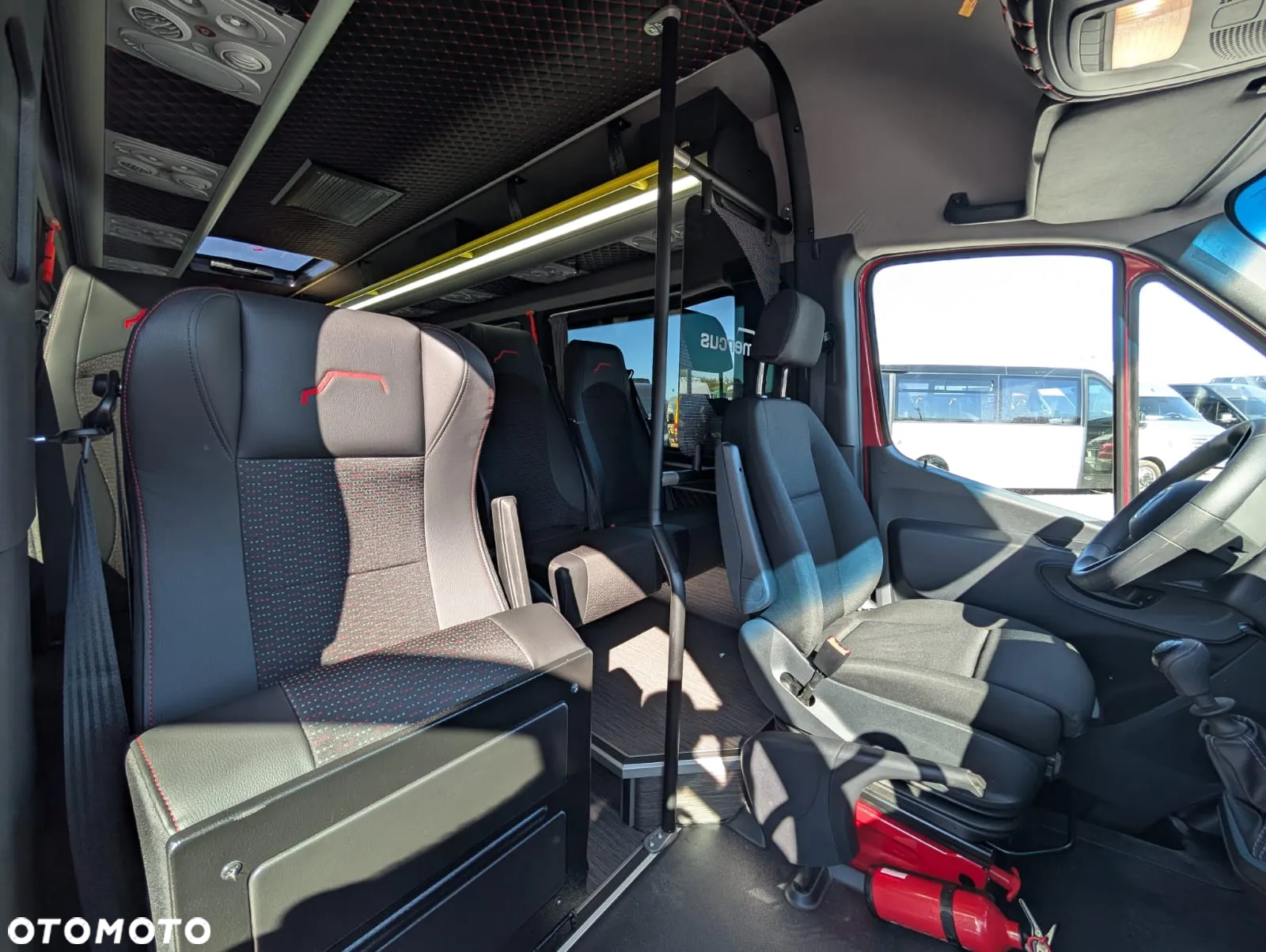 Mercedes-Benz Sprinter 517 - 14