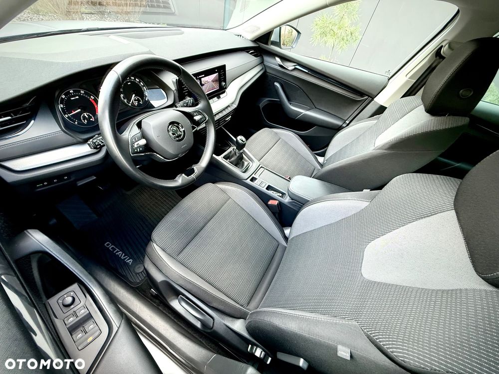 Skoda Octavia 1.5 TSI ACT Ambition - 6
