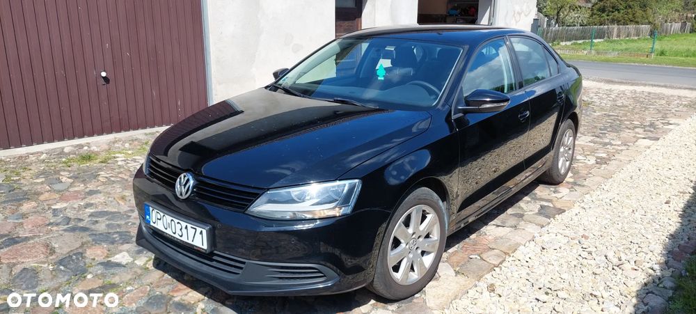 Volkswagen Jetta 1.6 TDI Trendline - 2