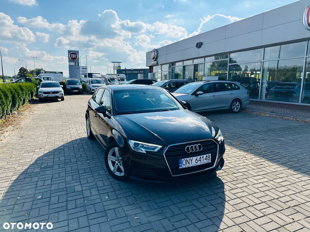 Audi A3 Sportback - 3