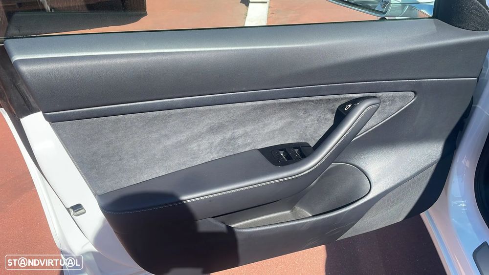 Tesla Model 3 Standard RWD Plus - 14