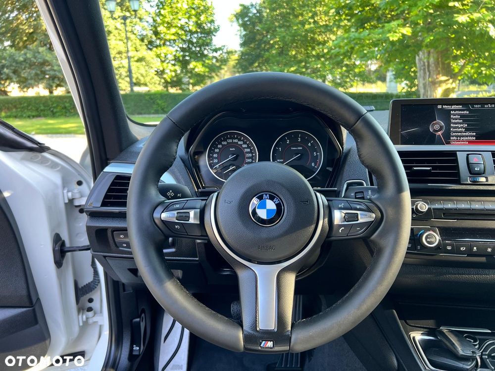 BMW Seria 1 - 21
