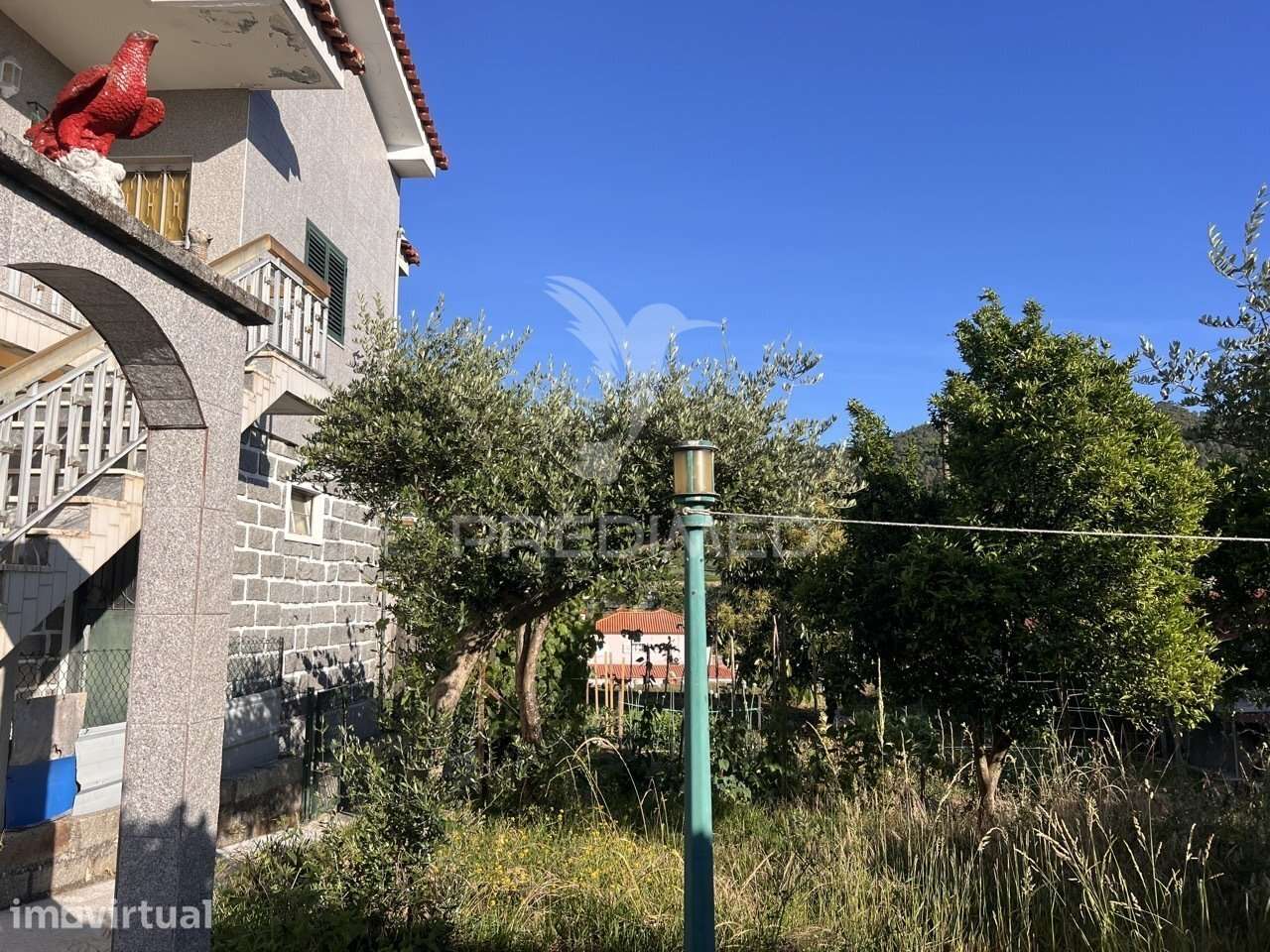 Moradia Bi-Familiar - Grande imagem: 4/40