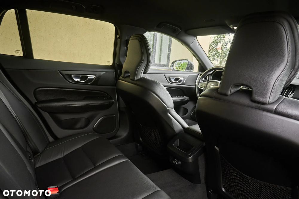 Volvo V60 D3 Momentum Pro - 7