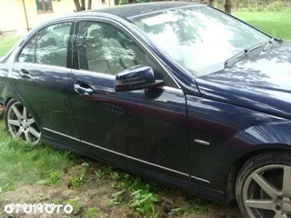 MERCEDES W 204 DRZWI PRZEDNIE C 890