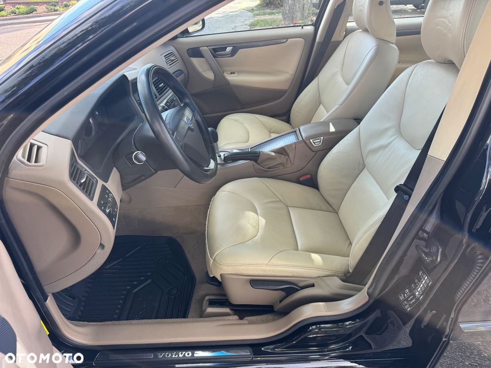 Volvo S60 2.4D Momentum - 30