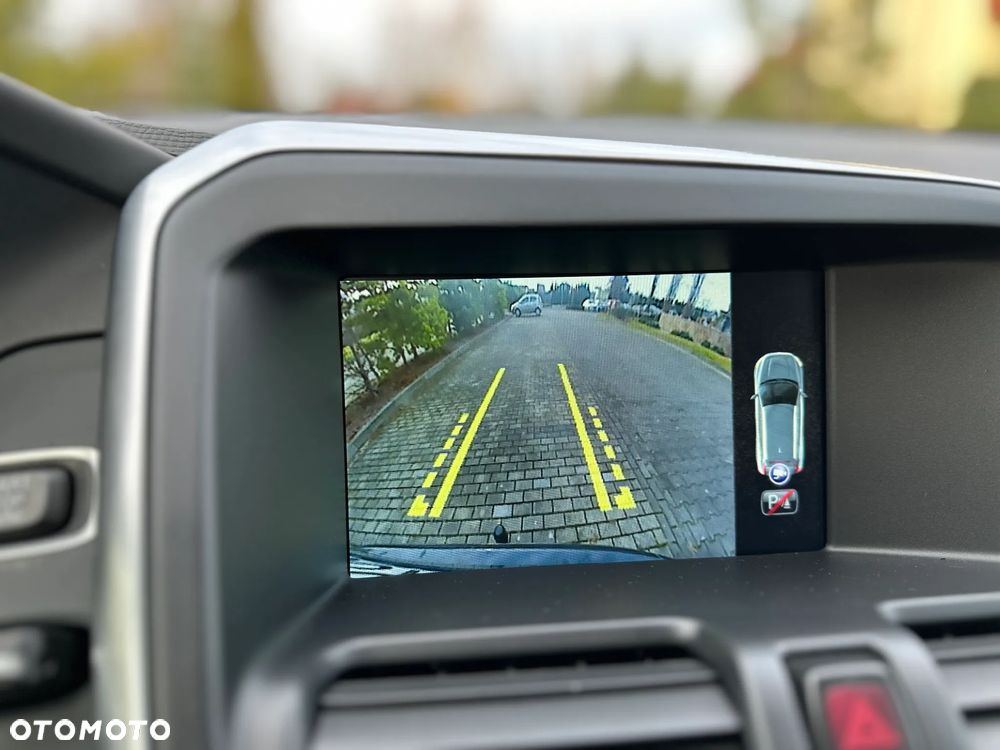 Volvo XC 60 D3 Momentum - 21