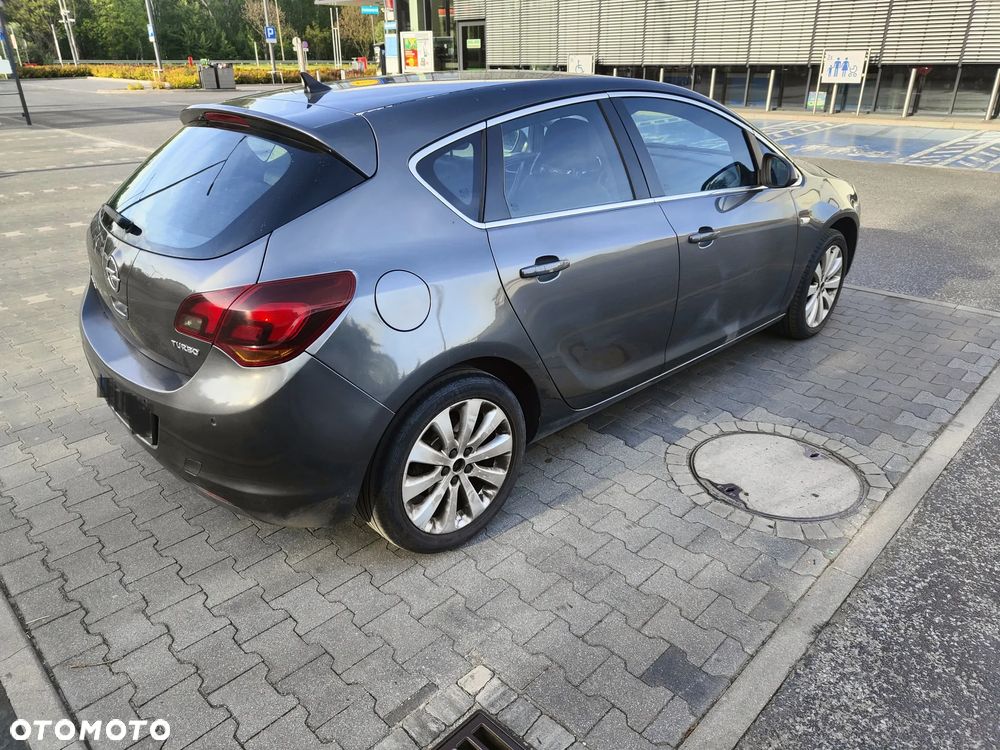Opel Astra 1.4 T Cosmo - 2