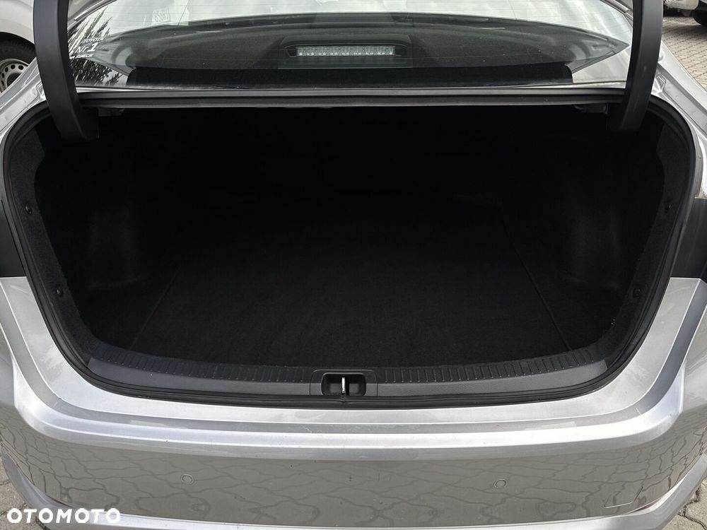 Toyota Corolla 1.5 Comfort MS - 33