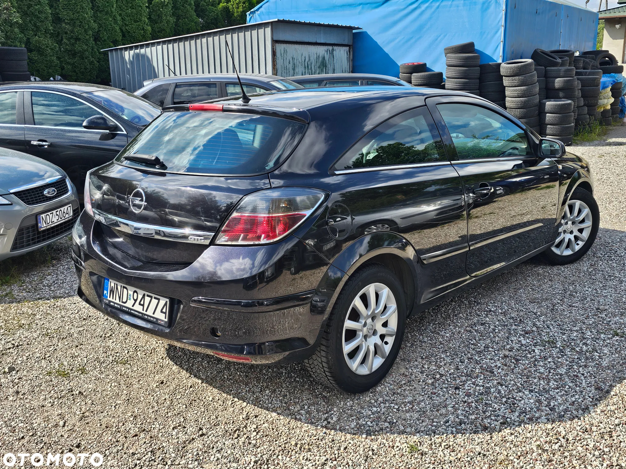 Opel Astra III GTC 1.6 Cosmo - 11