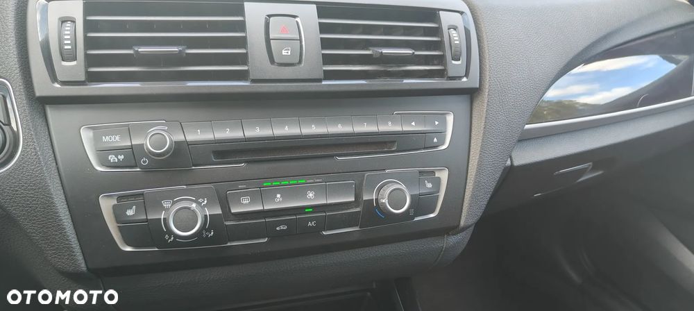BMW Seria 1 116i Sport Line - 25