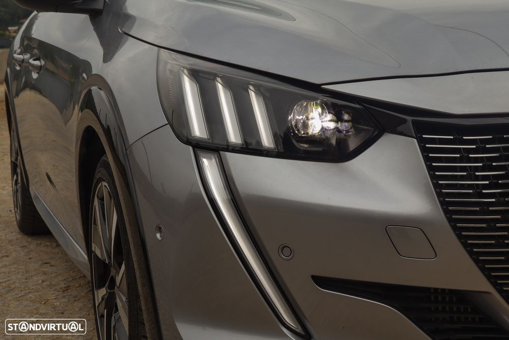 Peugeot 208 PureTech 100 GT - 4