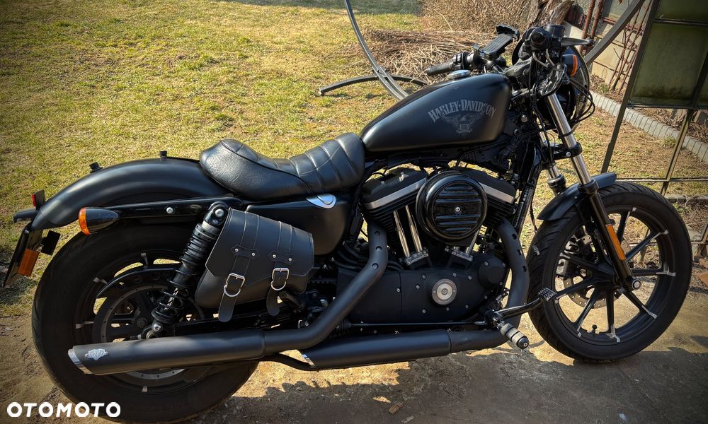 Harley-Davidson Sportster Iron 883 - 1