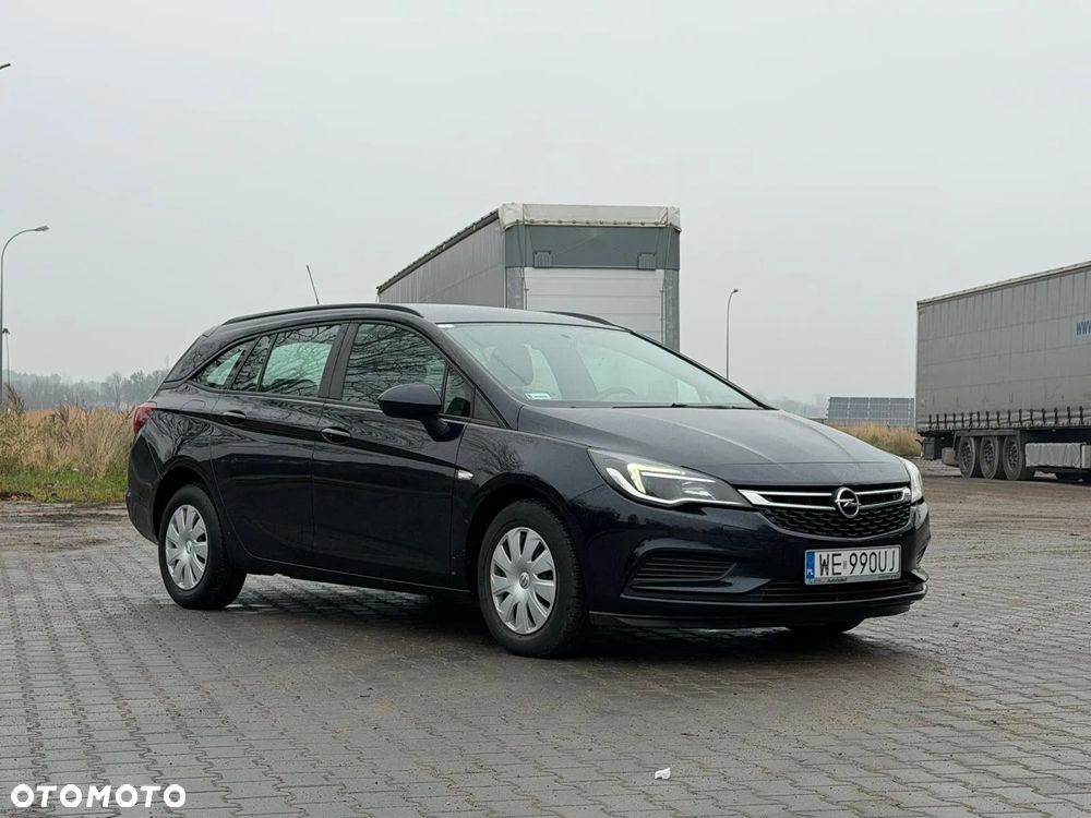 Opel Astra 1.6 CDTI Enjoy - 26
