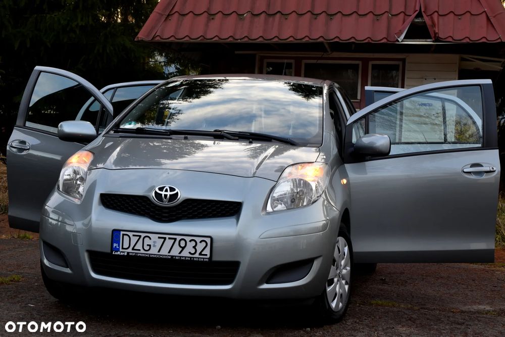 Toyota Yaris 1.33 VVT-i Cool - 12