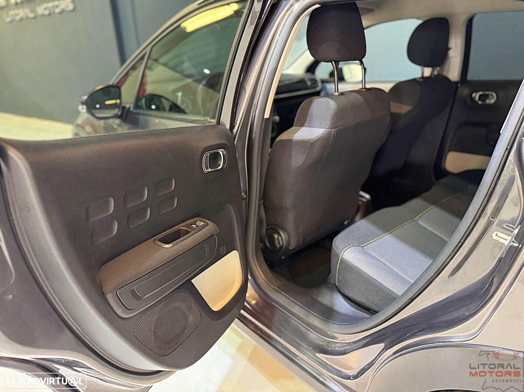 Citroën C3 1.2 PureTech Shine Pack - 15