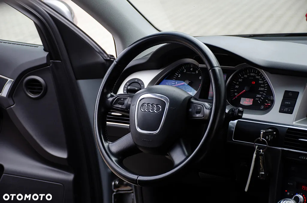 Audi A6 Avant 2.4 - 23