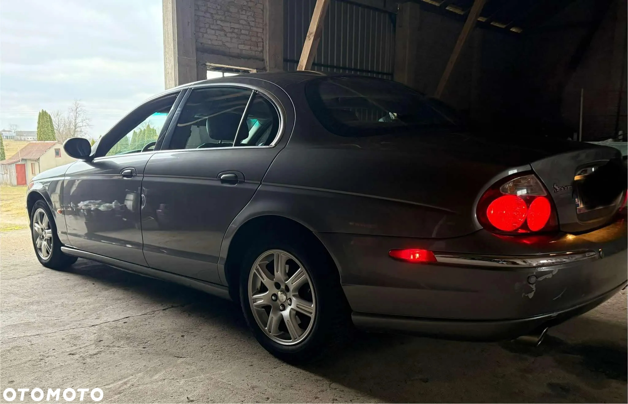 Jaguar S-Type - 9