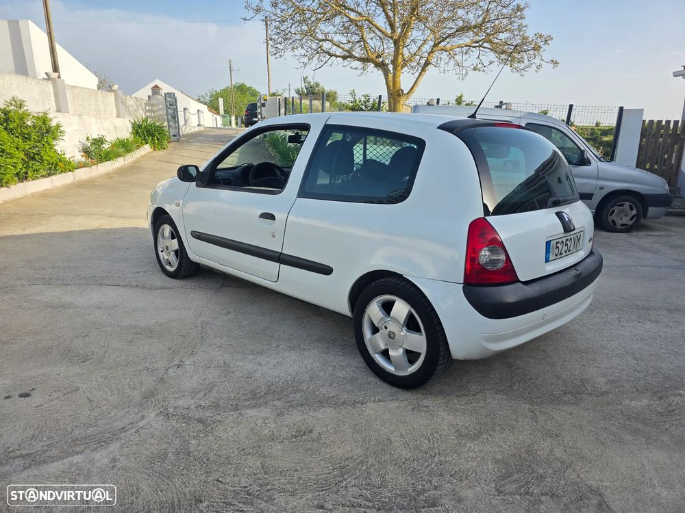 Renault Clio 1.5 dCi Confort - 7