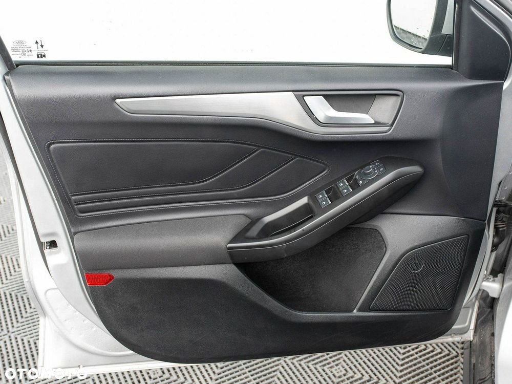 Ford Focus - 11